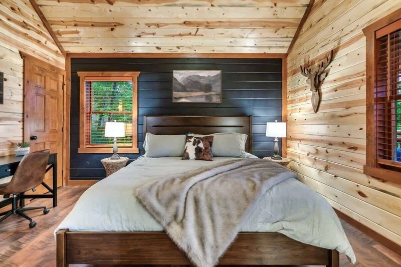 Laughing Fox Lodge