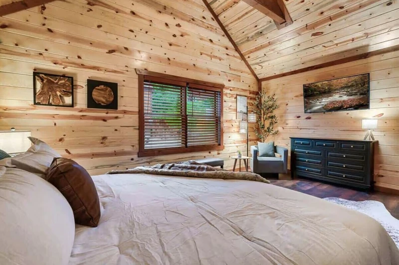 Laughing Fox Lodge