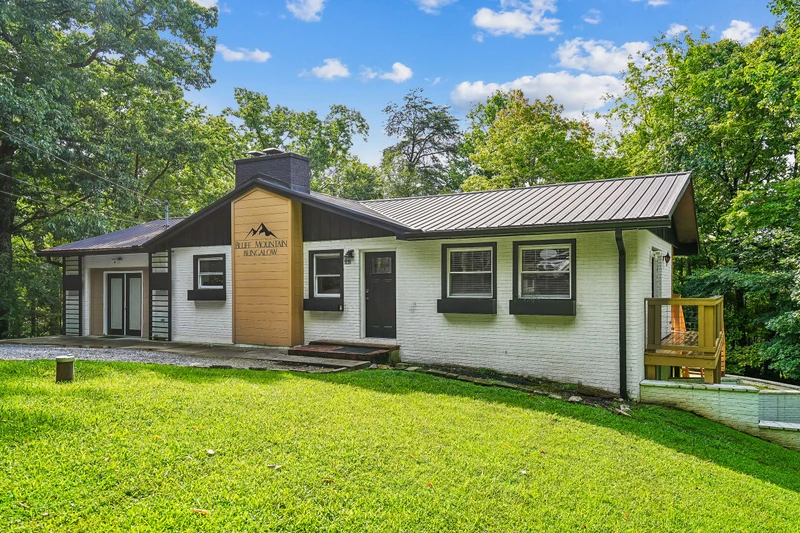 Bluff Mountain Bungalow