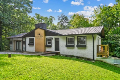 Bluff Mountain Bungalow