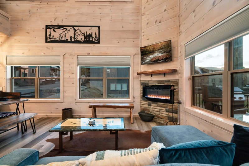 Smokiedoki Lodge