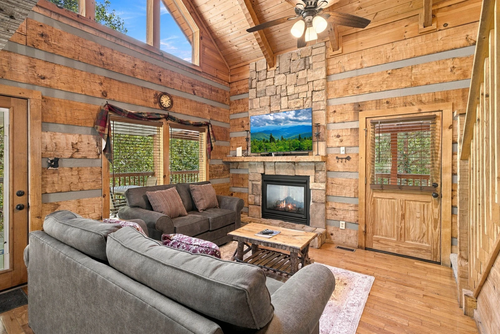 Black Bear Hideaway