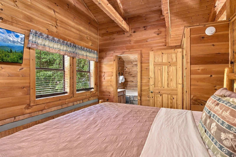 Black Bear Hideaway