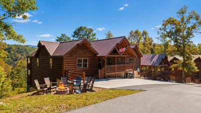 Smoky Summit Lodge