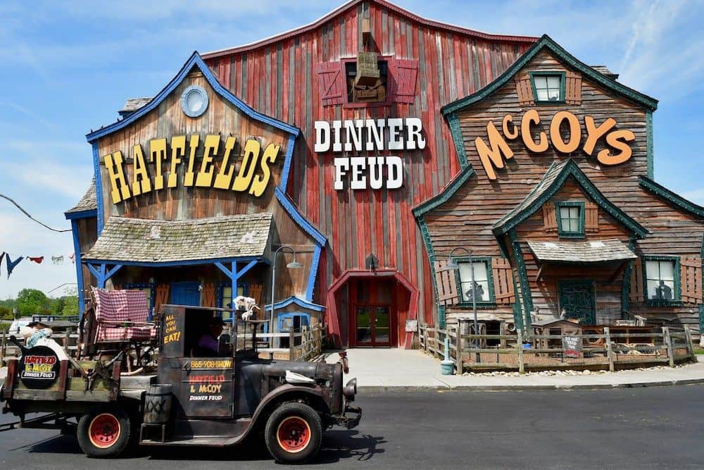 4 Must-See Dinner Shows in Pigeon Forge